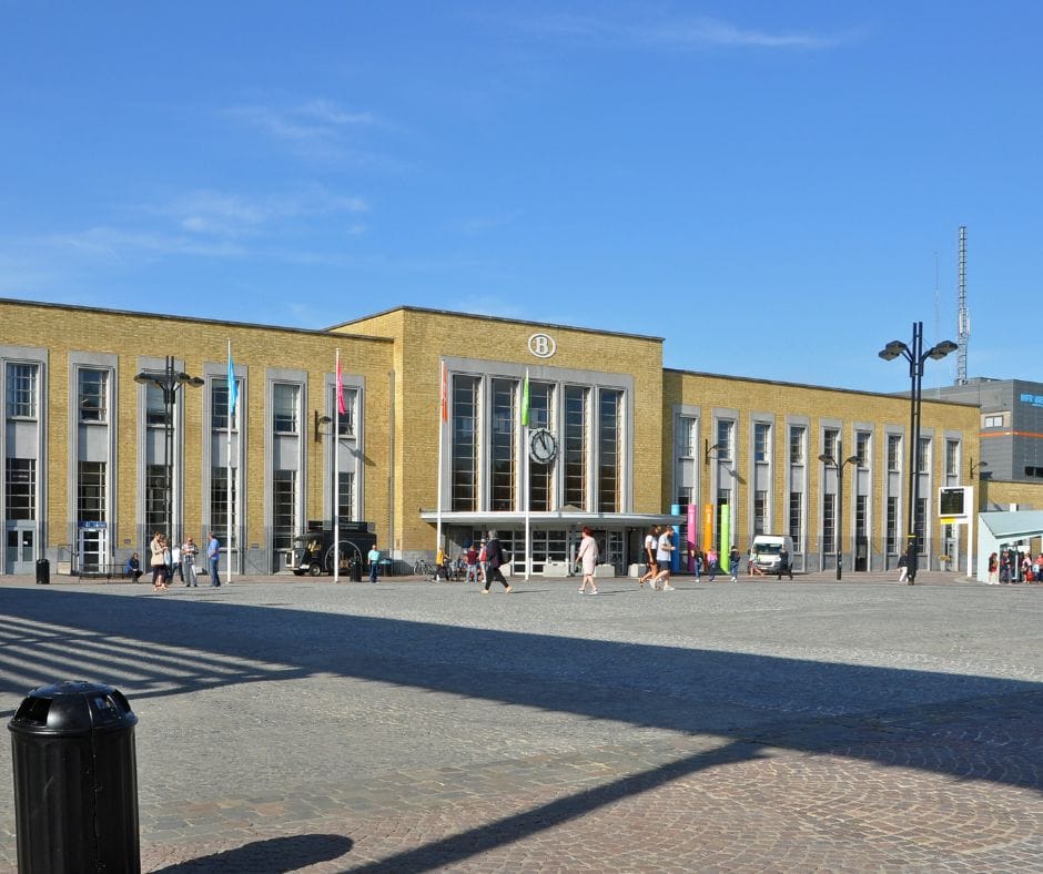 Roltrap valt in panne in station: 24 mensen zitten 5 uur vast